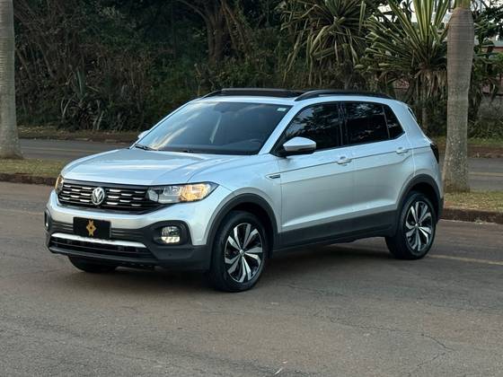 VOLKSWAGEN T-CROSS 1.0 200 TSI TOTAL FLEX COMFORTLINE AUTOMÁTICO VOLKSWAGEN T-CROSS 1.0 200 TSI TOTAL FLEX COMFORTLINE AUTOMÁTICO